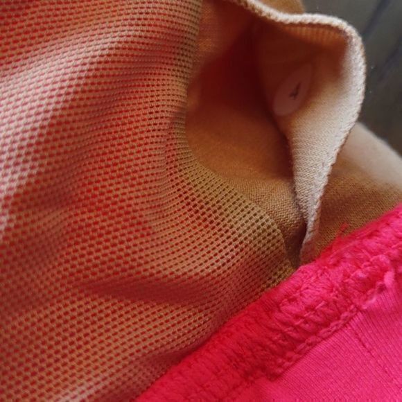 Lululemon Adjust Me Bra Flash‎ Sz 4 - Picture 6 of 8